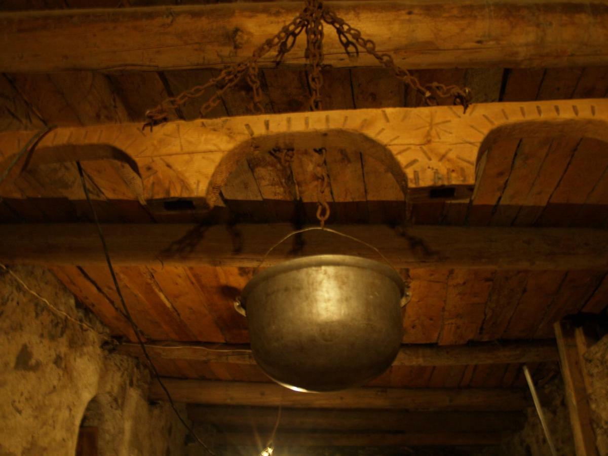 Hotel Guesthaus King Seti Mestia Exteriér fotografie