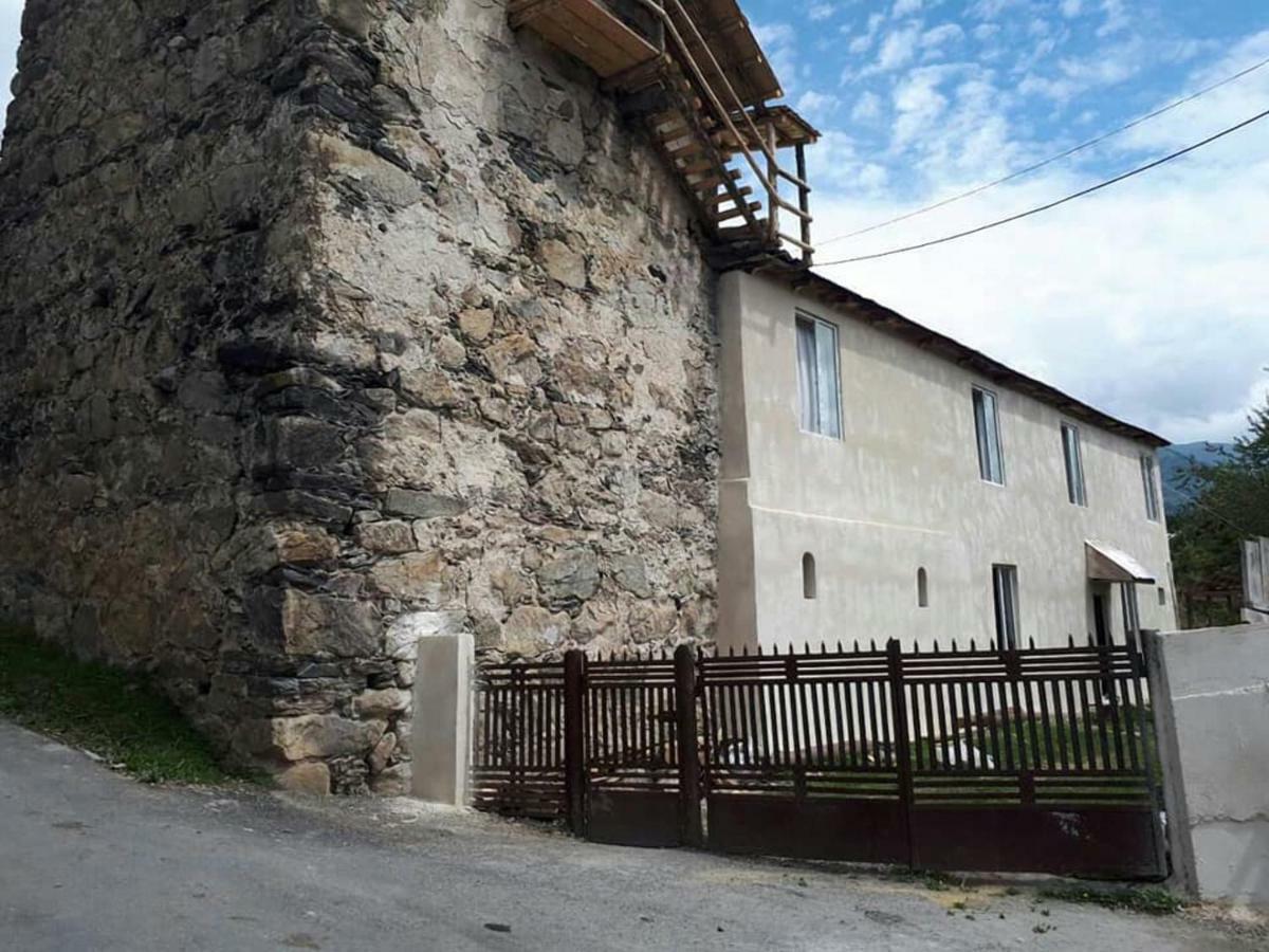 Hotel Guesthaus King Seti Mestia Exteriér fotografie